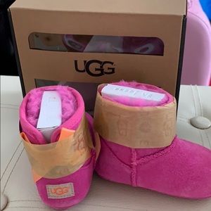 UGG Infant Boots (Jessie Bow)